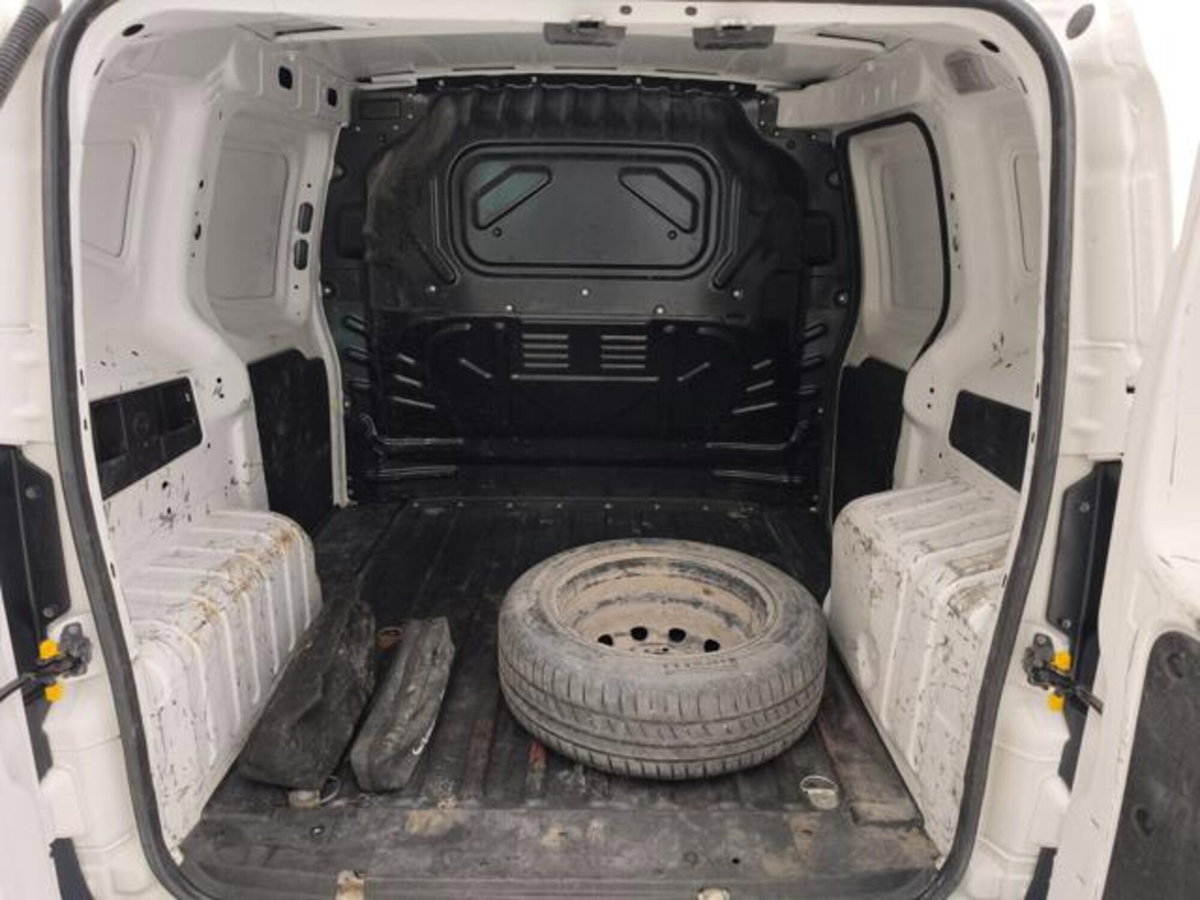 Fiat Fiorino Furgone cargo 1.3 mjt 95cv ecojet SX E6d-temp (18)