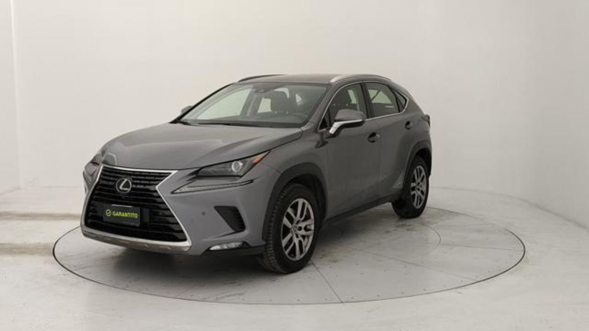 Lexus NX 2.5 Business 2wd 197cv e-cvt