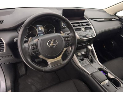 Lexus NX 2.5 Business 2wd 197cv e-cvt (10)