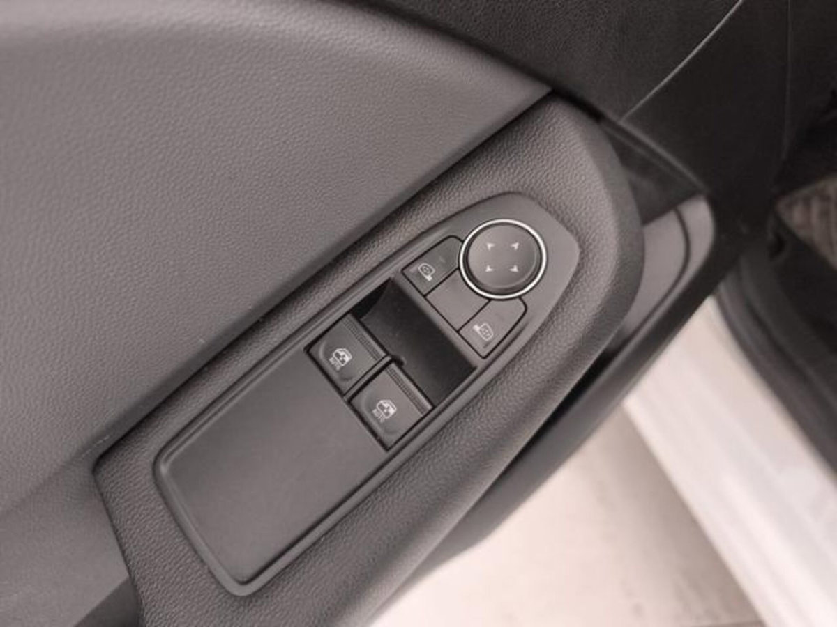 Renault Clio Blue dCi 85 CV 5 porte Business (18)
