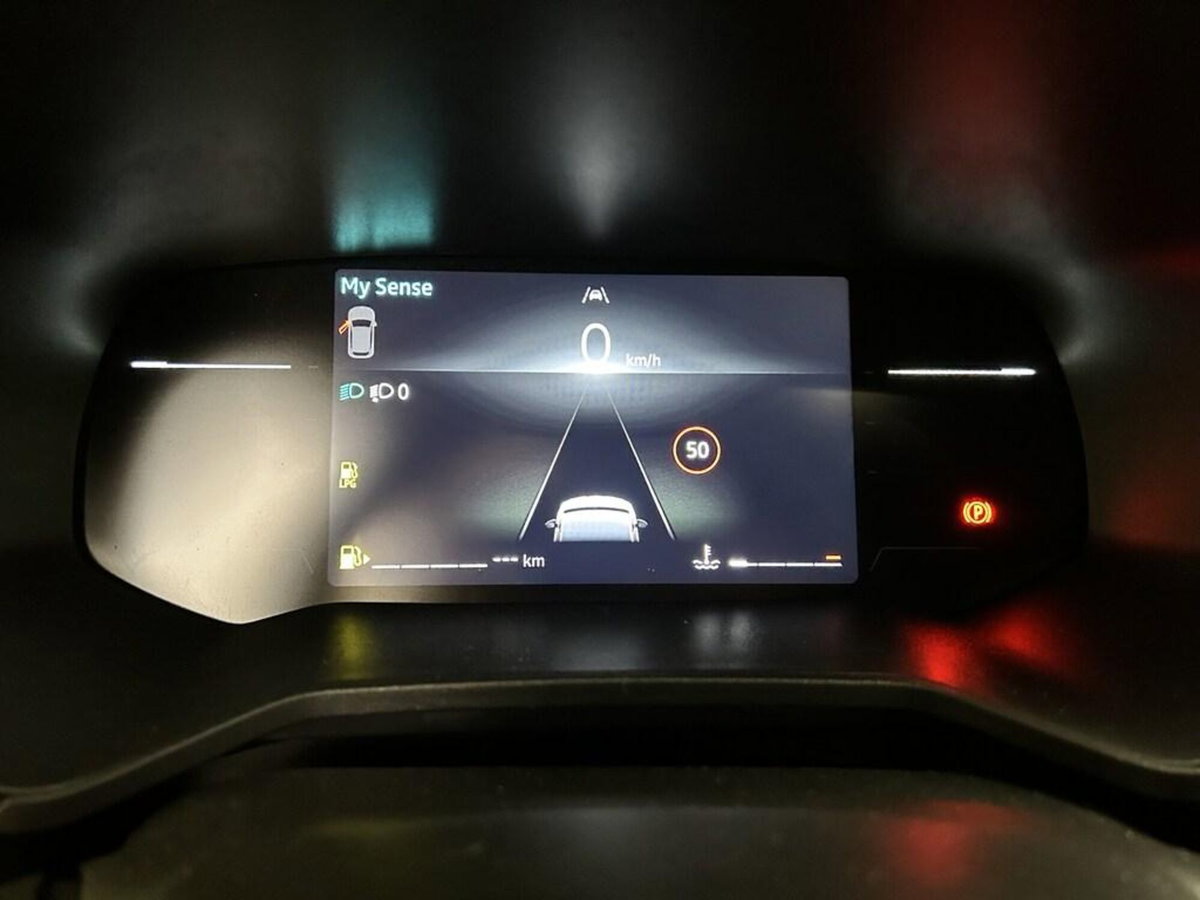 Renault Clio 1.0 eco-g Techno 100cv (9)