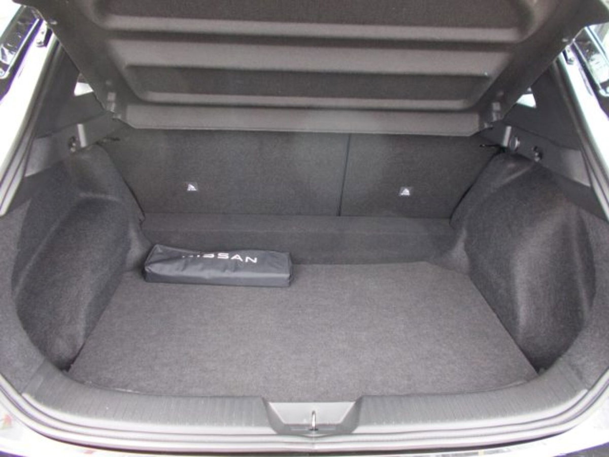 Nissan Qashqai 1.3 mhev Business 2wd 158cv xtronic (18)