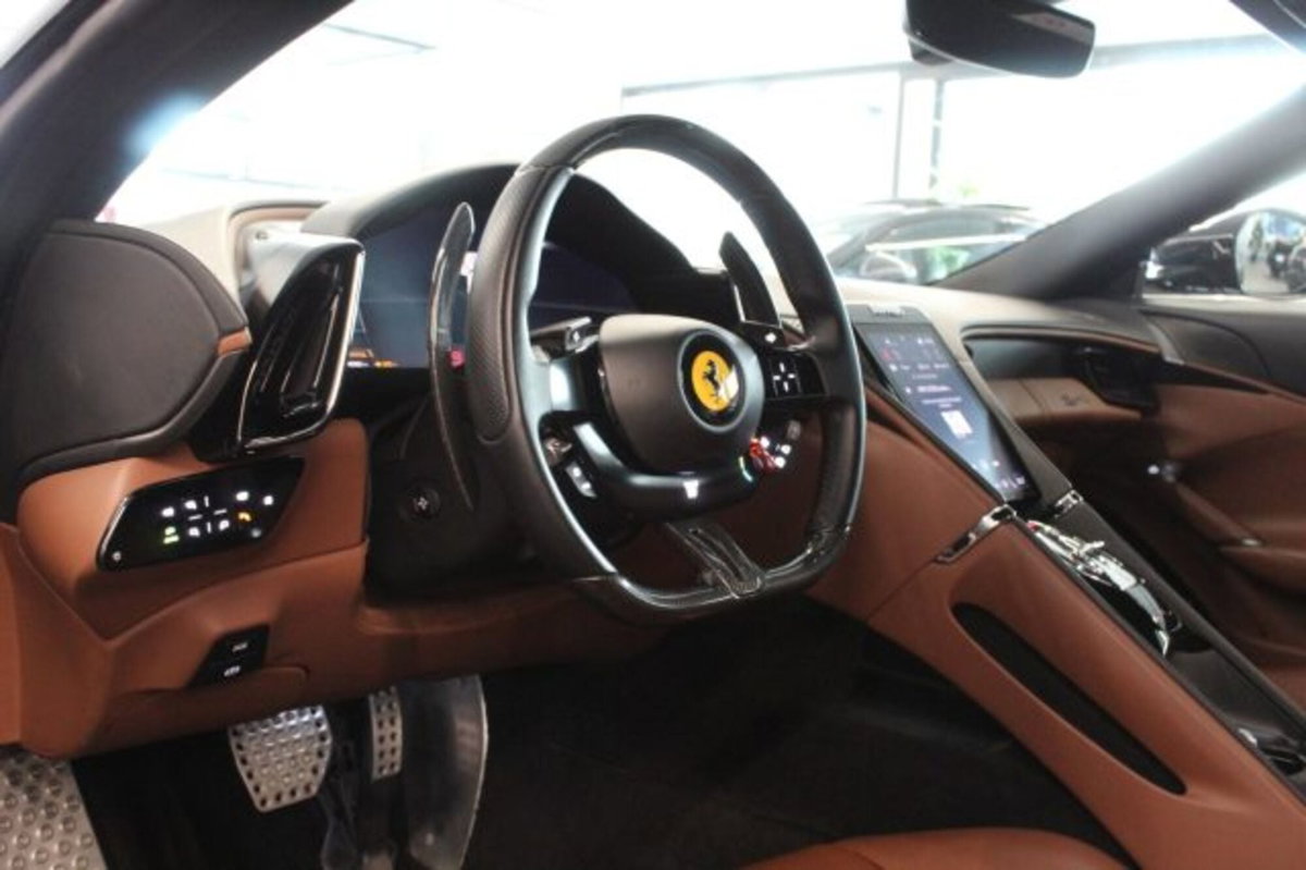 Ferrari Roma Spider 3.9 F1 dct (4)