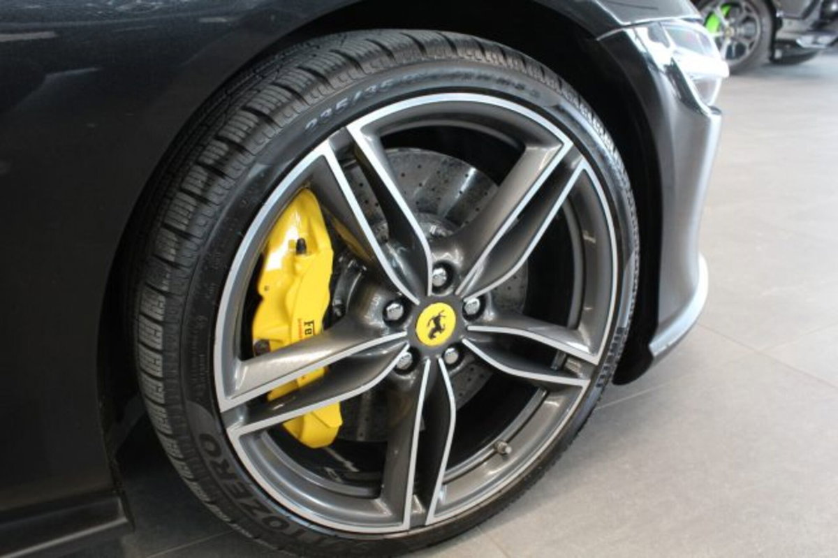 Ferrari Roma Spider 3.9 F1 dct (6)