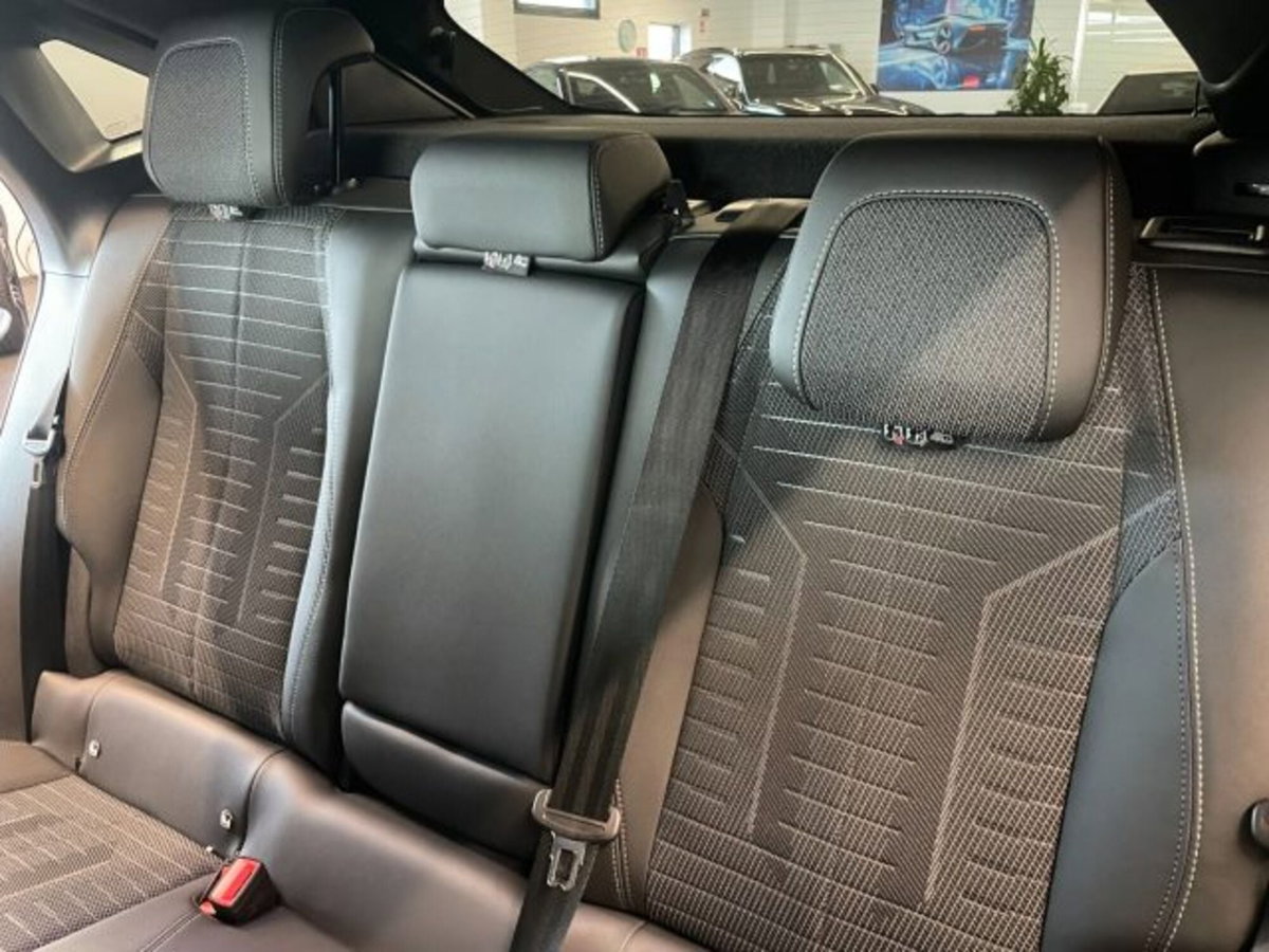 Peugeot 3008 1.2 hybrid GT Exclusive 145cv e-dcs6 (16)