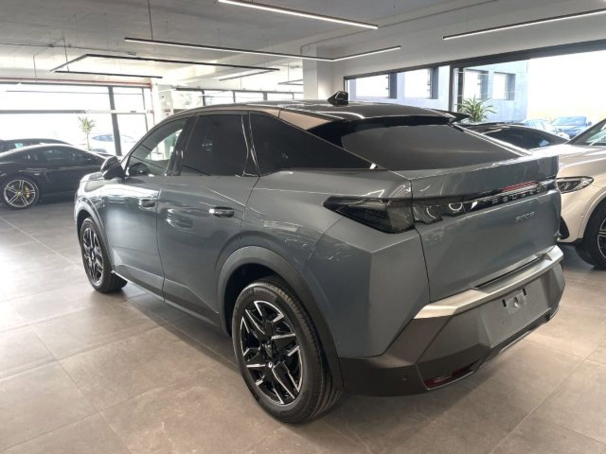 Peugeot 3008 1.2 hybrid GT Exclusive 145cv e-dcs6 (5)