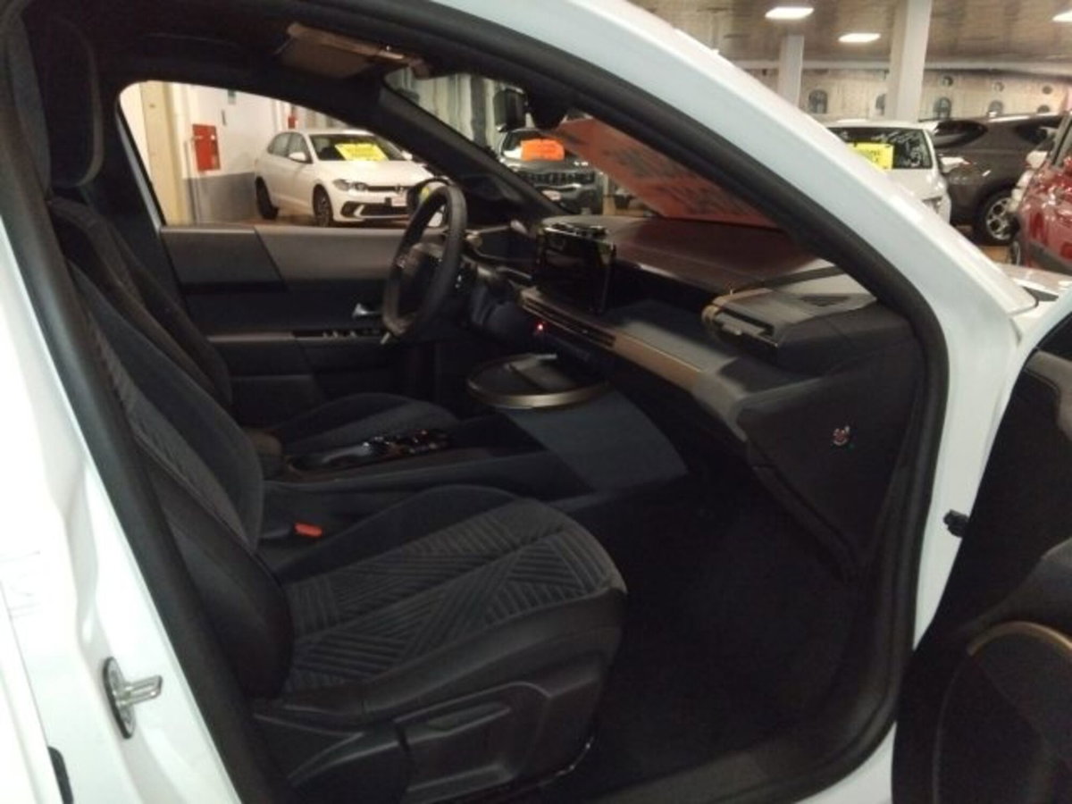Lancia Ypsilon 1.2 mhev Edizione Limitata Cassina e-dct (12)