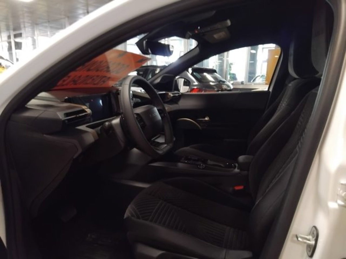 Lancia Ypsilon 1.2 mhev Edizione Cassina e-dct (14)