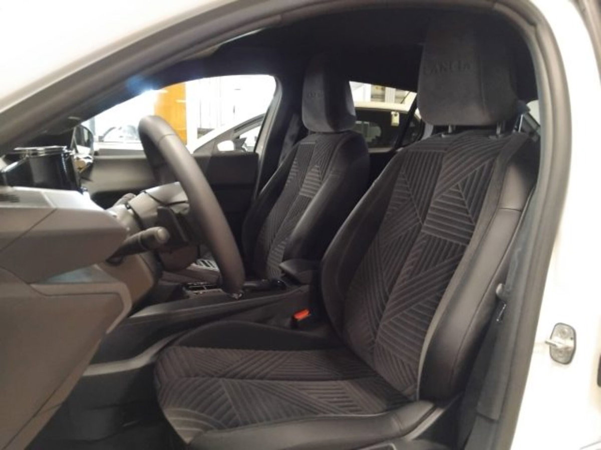 Lancia Ypsilon 1.2 mhev Edizione Cassina e-dct (15)