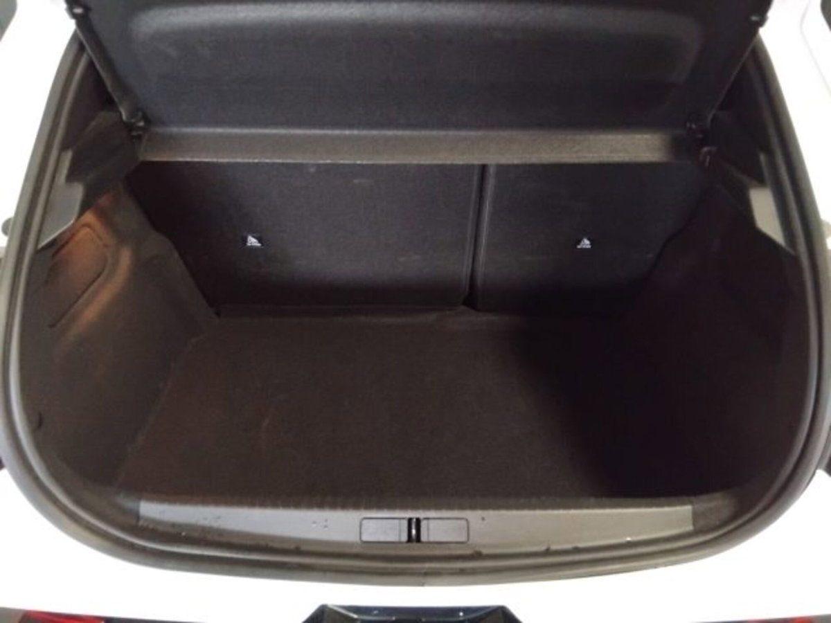 Lancia Ypsilon 1.2 mhev Edizione Cassina e-dct (7)