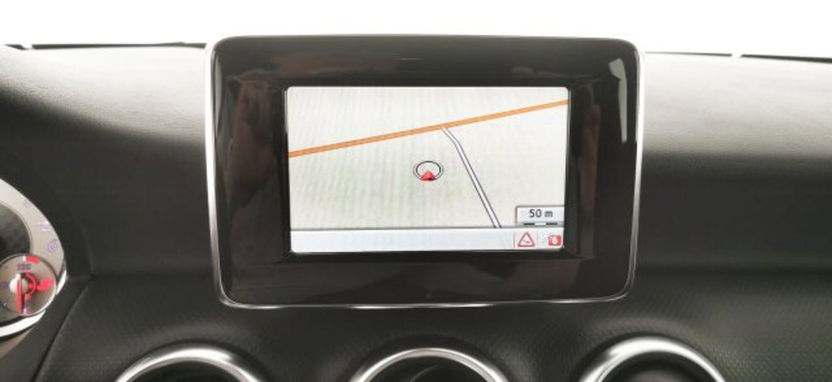 Mercedes-Benz Classe A 180 CDI BlueEFFICIENCY Sport (11)