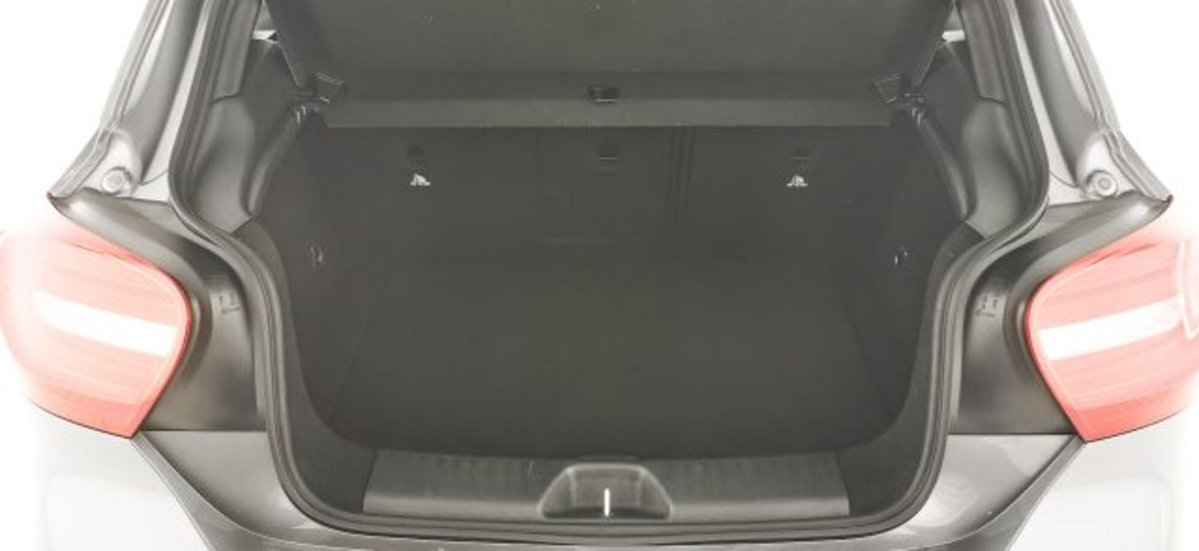 Mercedes-Benz Classe A 180 CDI BlueEFFICIENCY Sport (16)