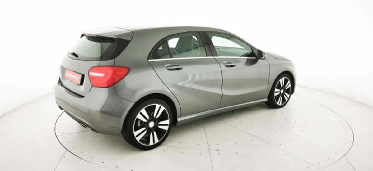 Mercedes-Benz Classe A 180 CDI BlueEFFICIENCY Sport (20)