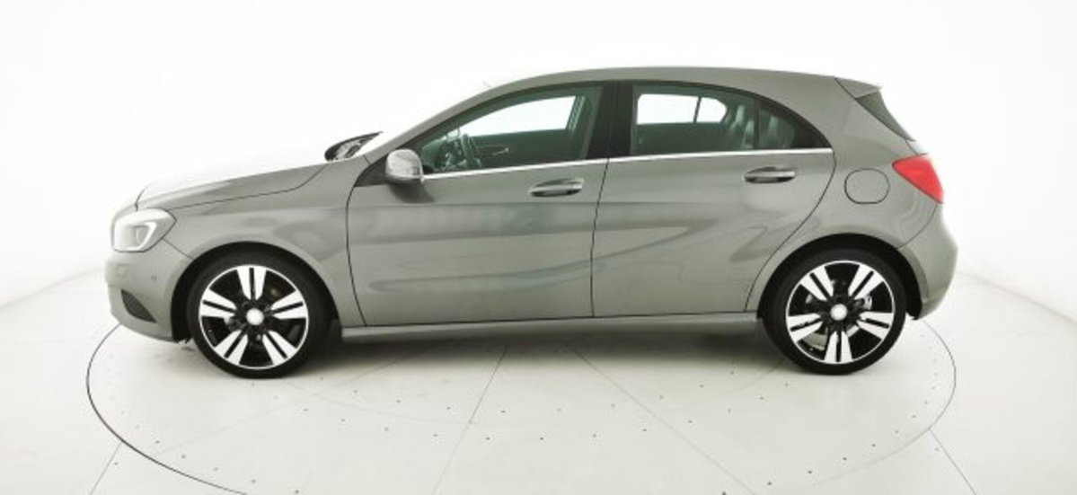 Mercedes-Benz Classe A 180 CDI BlueEFFICIENCY Sport (4)
