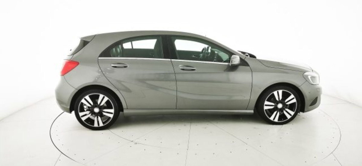 Mercedes-Benz Classe A 180 CDI BlueEFFICIENCY Sport (8)