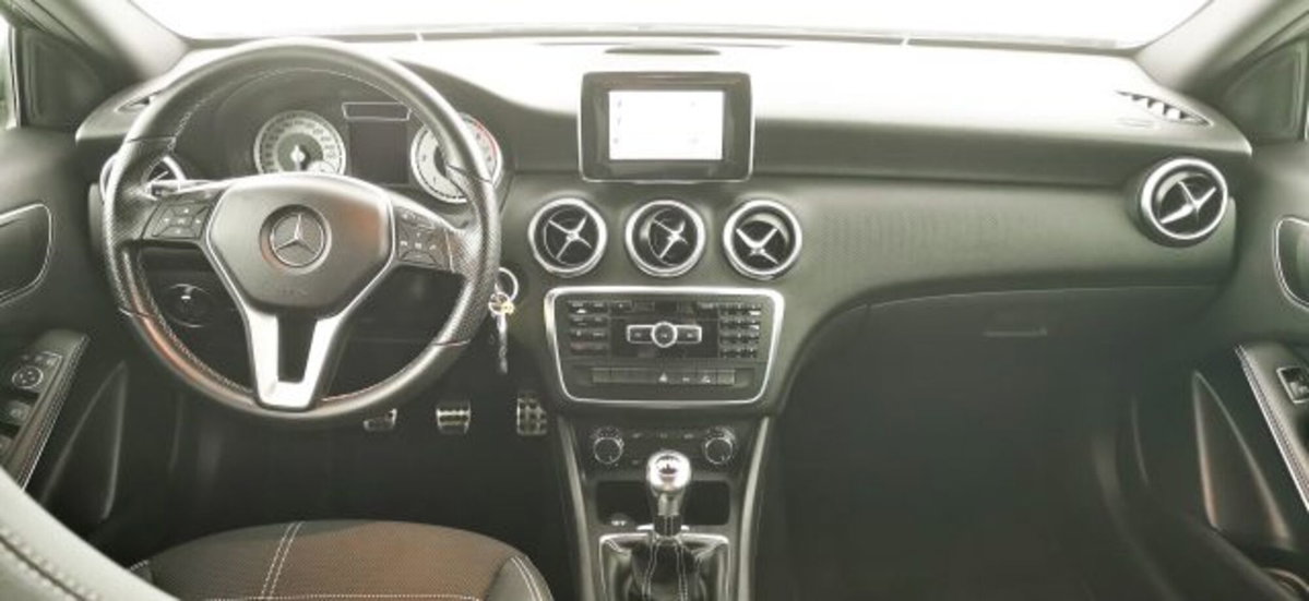 Mercedes-Benz Classe A 180 CDI BlueEFFICIENCY Sport (9)
