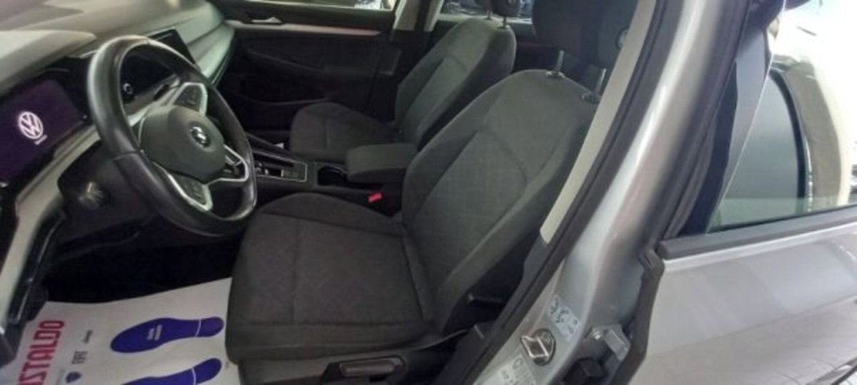 Volkswagen Golf Variant 2.0 TDI SCR DSG Life (7)