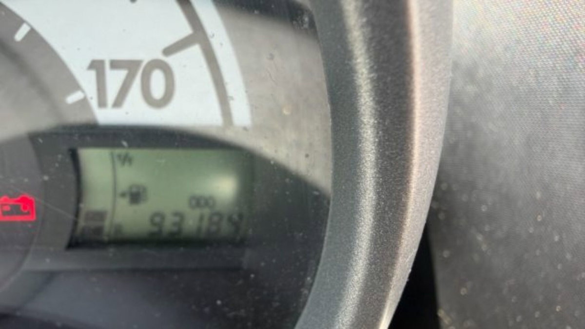 Citroen C1 1.0 5 porte CMP Exclusive (7)