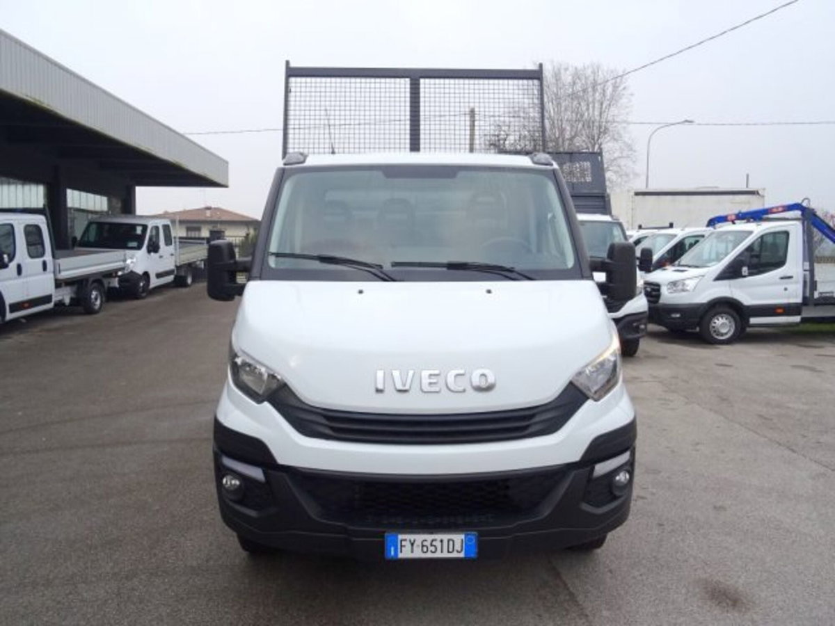 Iveco Daily Telaio 35C14H BTor 2.3 HPT PC-RG Cabinato (2)