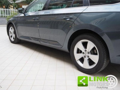 Skoda Superb Station Wagon 2.0 TDI DSG Wagon Executive (10)