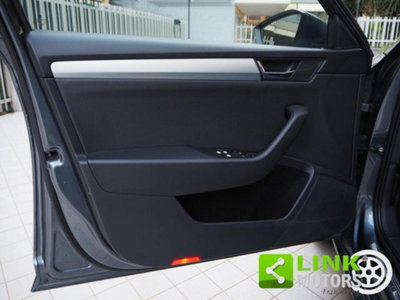 Skoda Superb Station Wagon 2.0 TDI DSG Wagon Executive (20)
