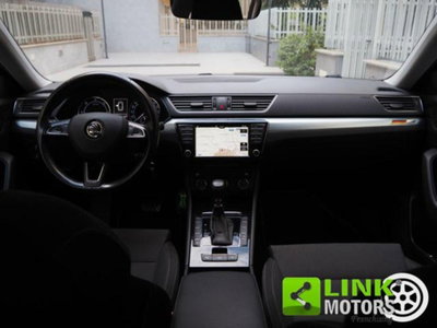 Skoda Superb Station Wagon 2.0 TDI DSG Wagon Executive (4)
