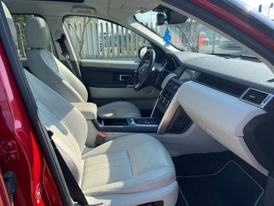 Land Rover Discovery Sport 2.0 TD4 180 CV HSE Luxury (12)