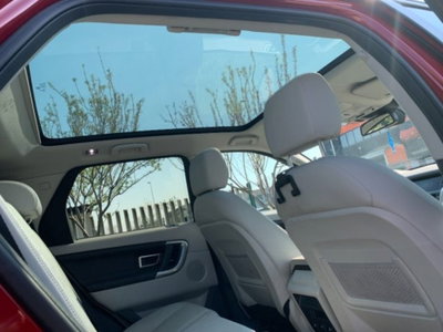 Land Rover Discovery Sport 2.0 TD4 180 CV HSE Luxury (14)