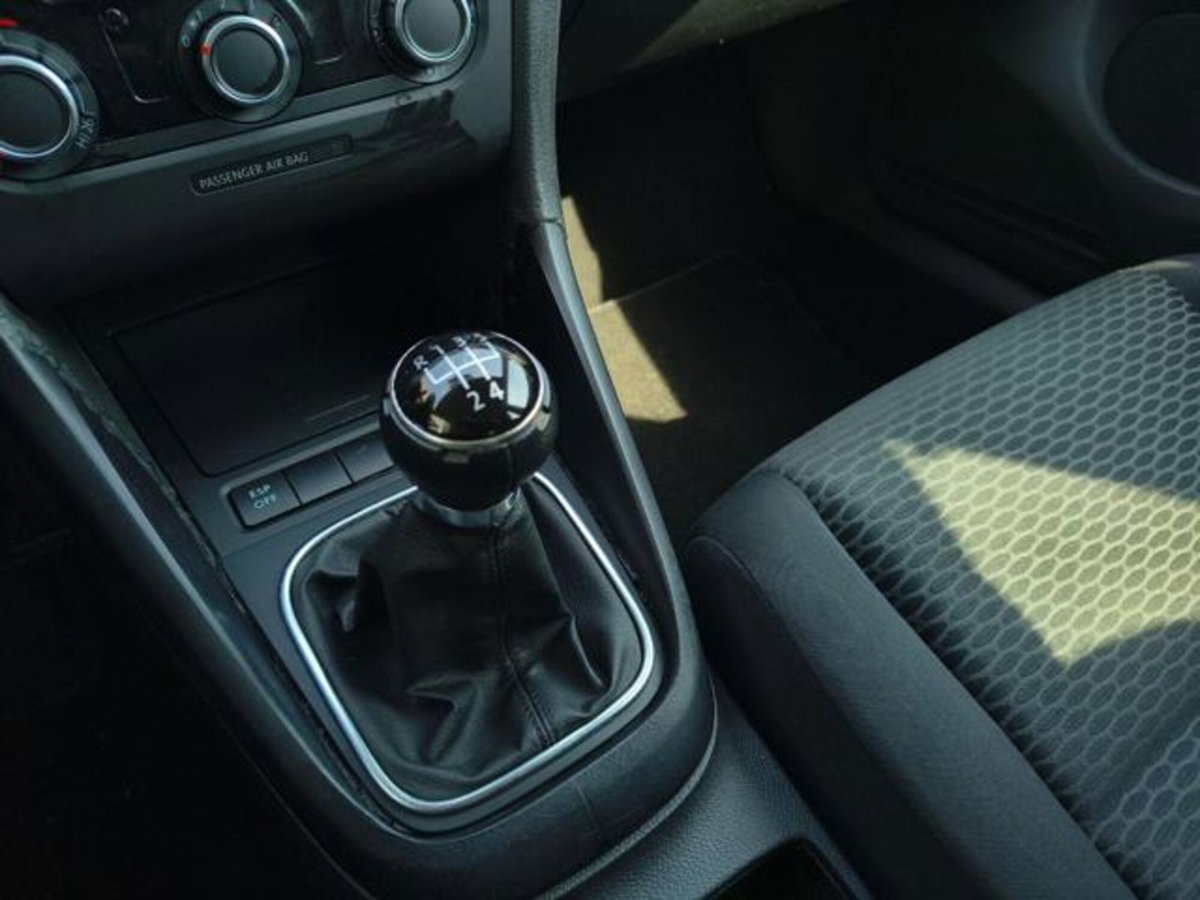Volkswagen Golf 2.0 TDI 110CV DPF 5p. Trendline (12)