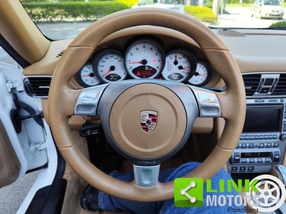 Porsche 911 Cabrio Carrera 4S (7)