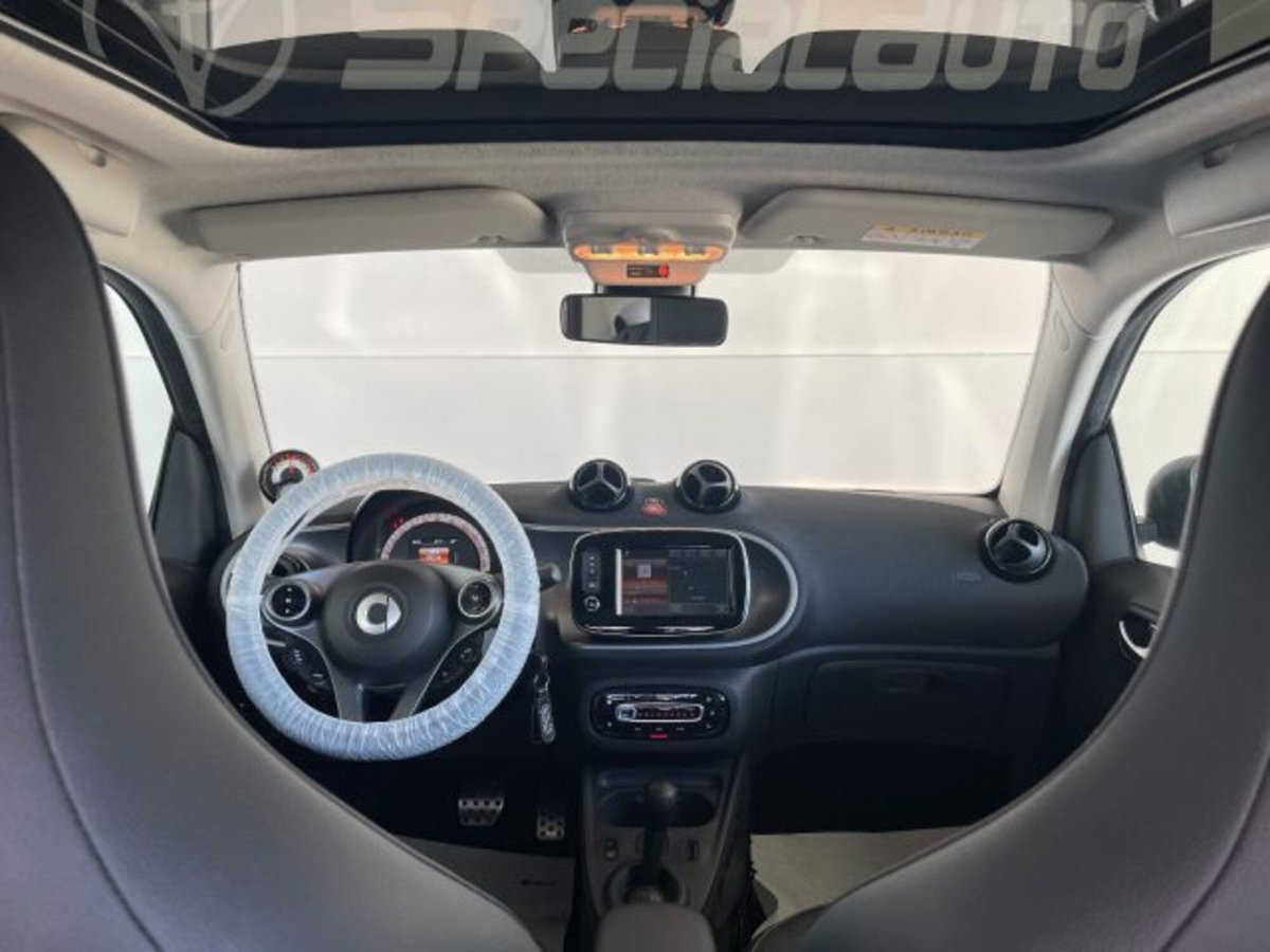smart Fortwo EQ BRABUS Style (17)
