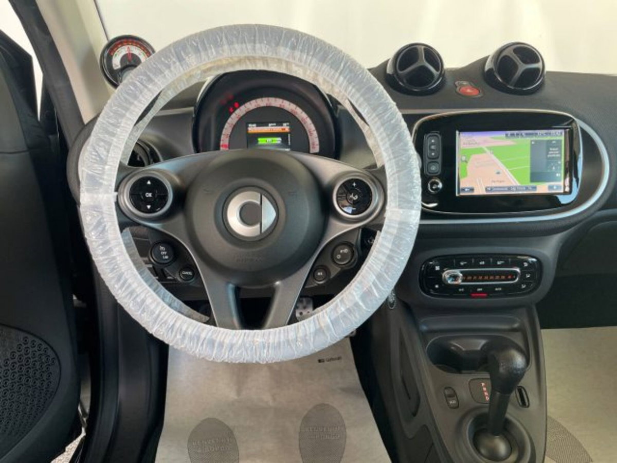 smart Fortwo EQ BRABUS Style (20)