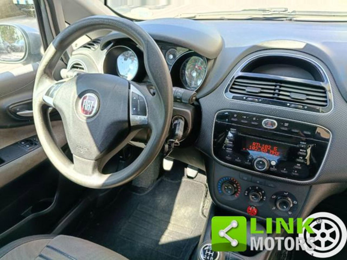 Fiat Punto Evo 1.3 Mjt 95 CV DPF 5 porte S&S Dualogic Emotion (13)