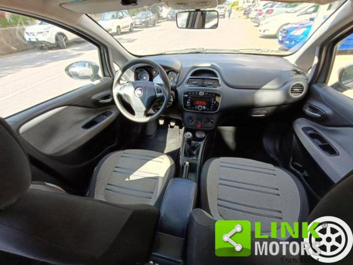 Fiat Punto Evo 1.3 Mjt 95 CV DPF 5 porte S&S Dualogic Emotion (16)