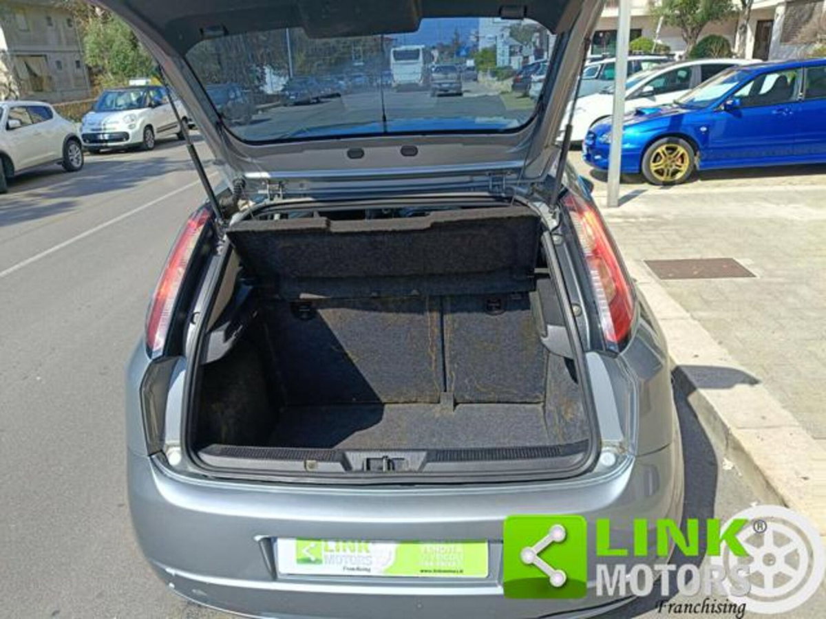 Fiat Punto Evo 1.3 Mjt 95 CV DPF 5 porte S&S Dualogic Emotion (18)