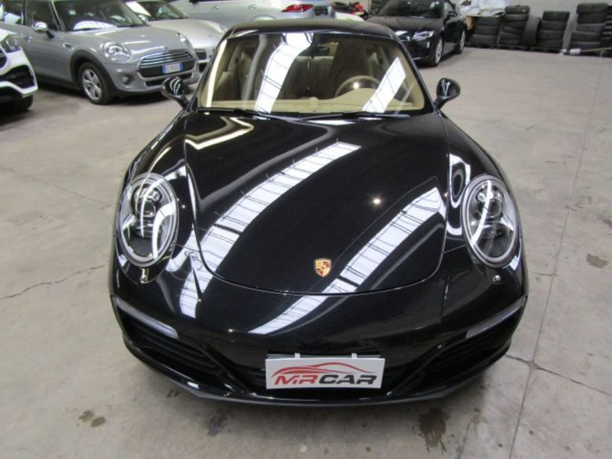 Porsche 911 Coupé 3.0 Carrera S (2)