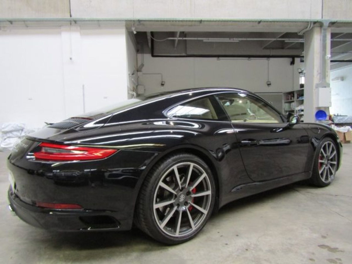 Porsche 911 Coupé 3.0 Carrera S (5)