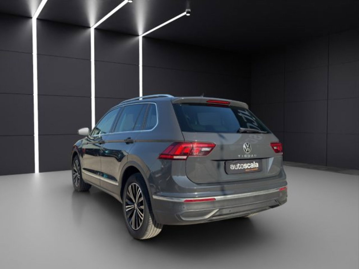 Volkswagen Tiguan 2.0 TDI 150 CV SCR DSG 4MOTION Life (3)