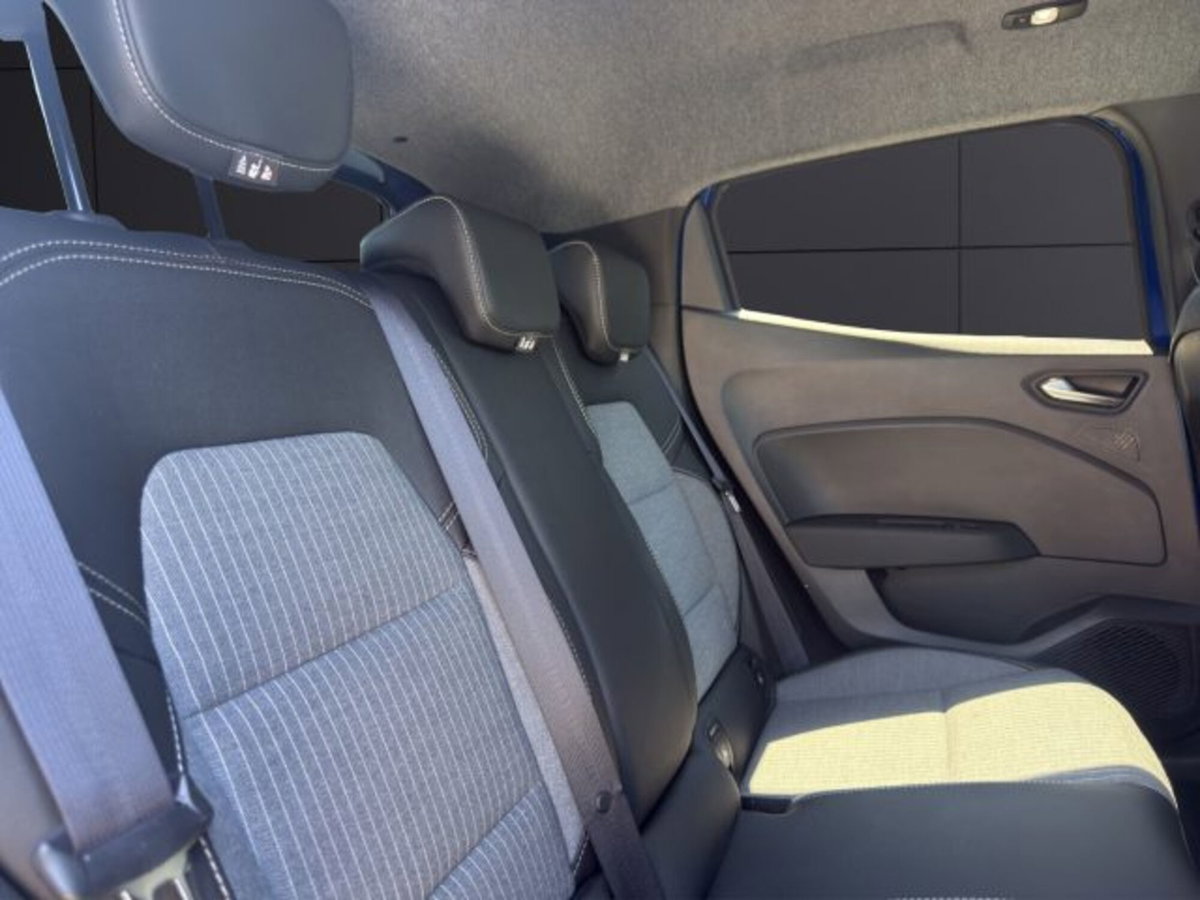 Renault Clio TCe 90 CV 5 porte Techno (18)