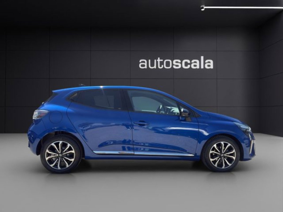 Renault Clio TCe 90 CV 5 porte Techno (6)