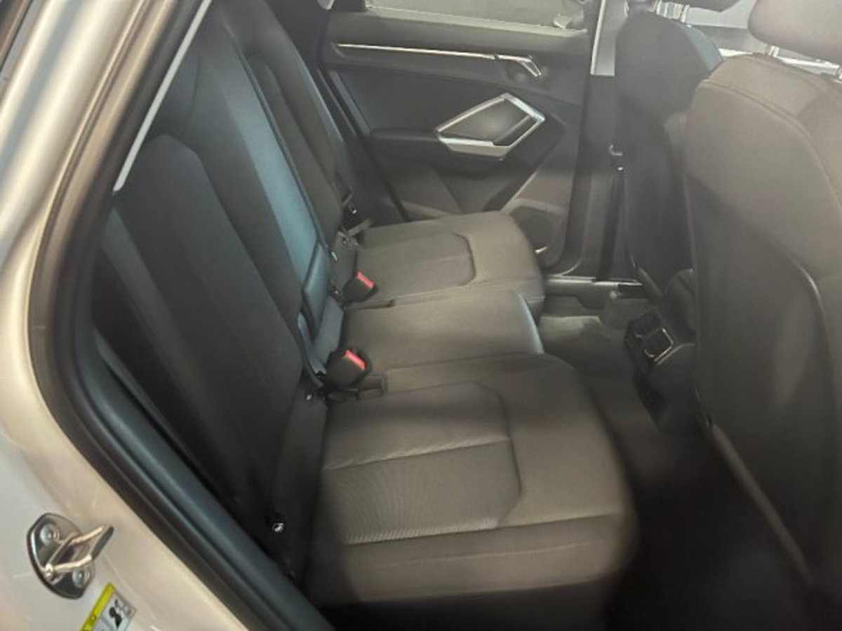 Audi Q3 35 TFSI S tronic Business Advanced (11)