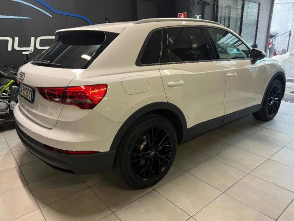 Audi Q3 35 TFSI S tronic Business Advanced (3)