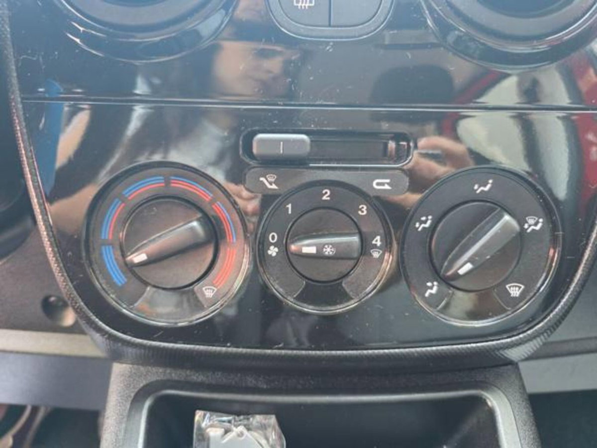 Fiat Qubo 1.4 8V 77 CV Lounge Natural Power (16)