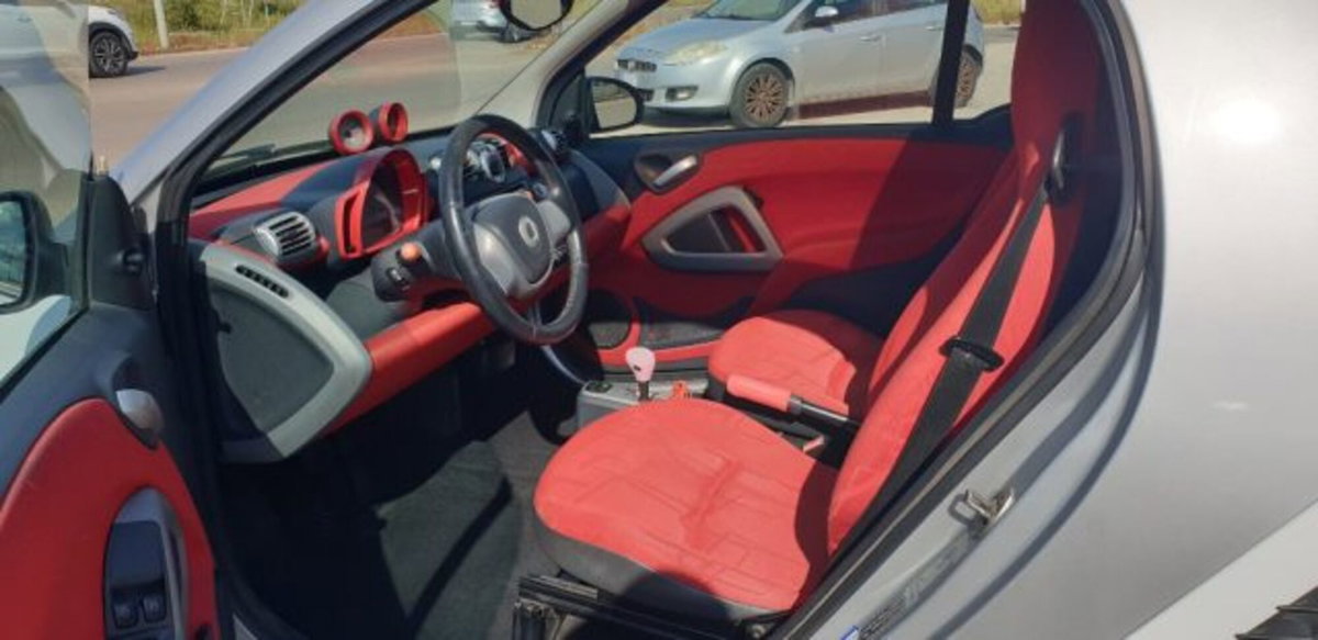 smart Fortwo 1000 52 kW MHD coupé passion (4)