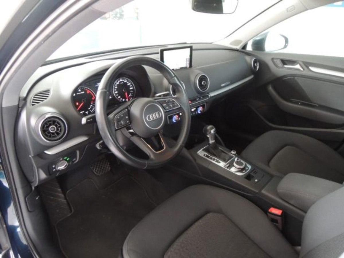 Audi A3 Sedan 35 TDI S tronic Business (6)