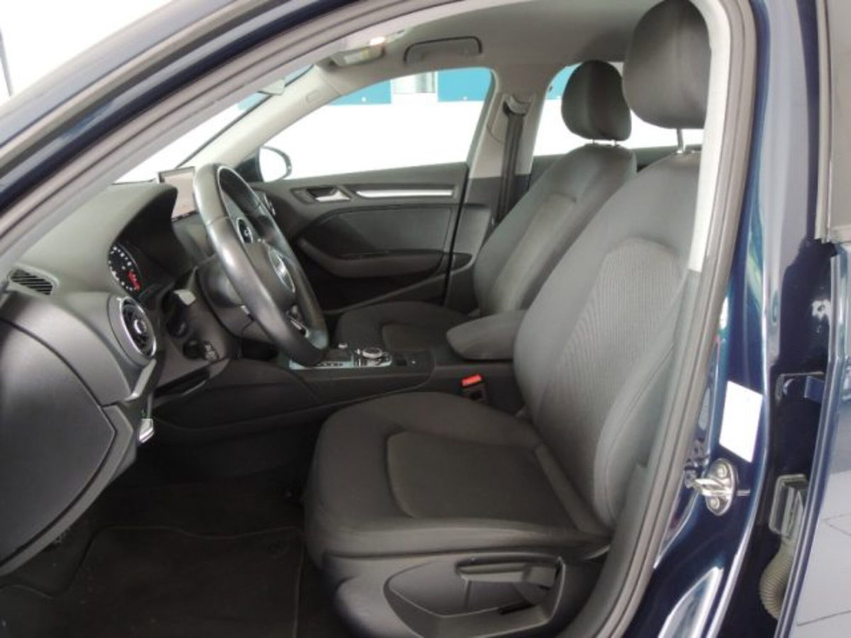 Audi A3 Sedan 35 TDI S tronic Business (7)