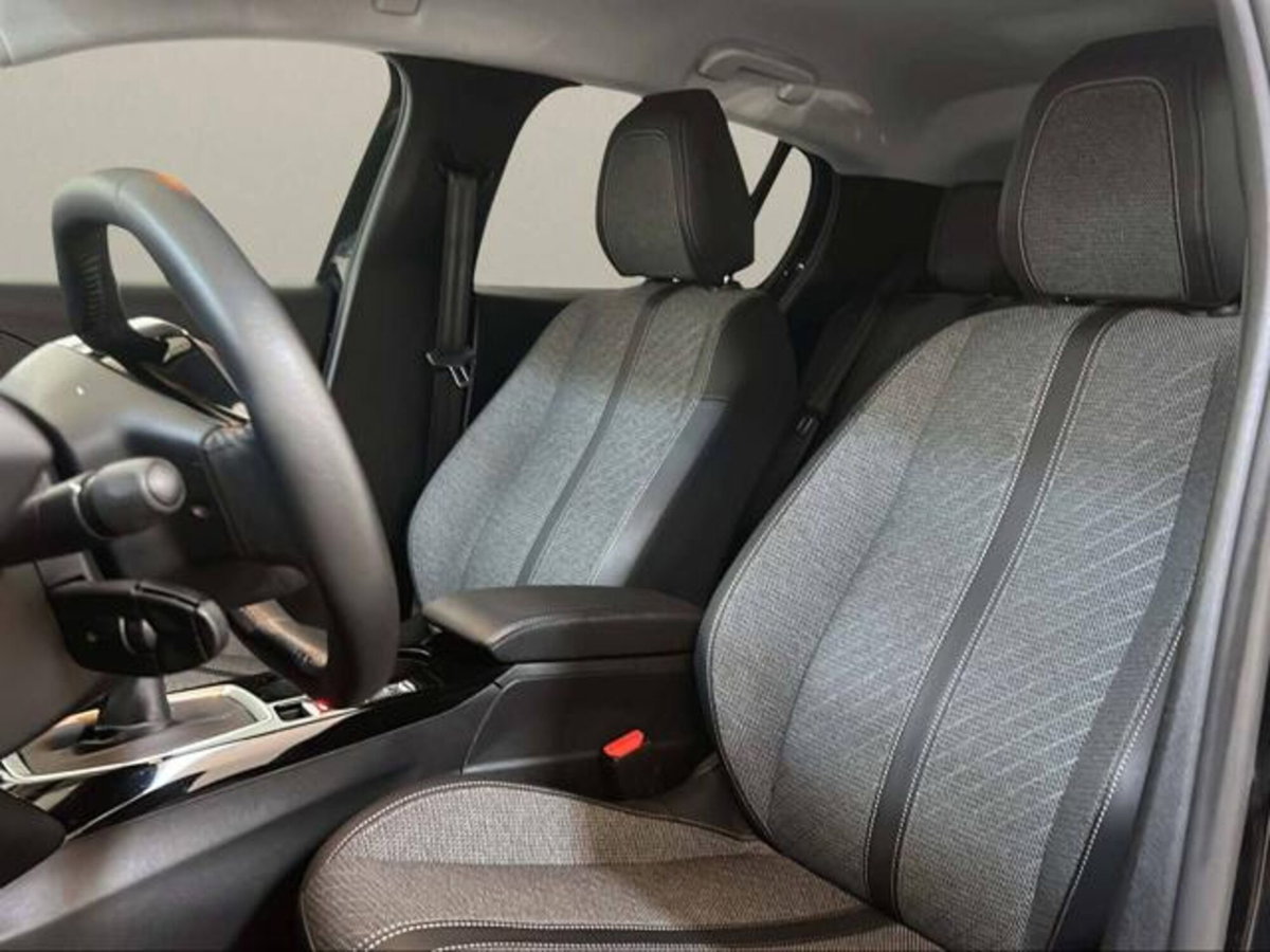 Peugeot 208 PureTech 100 Stop&Start 5 porte Allure (9)