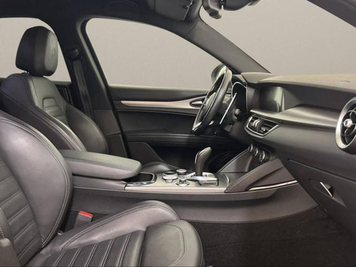 Alfa Romeo Stelvio Stelvio 2.2 Turbodiesel 210 CV AT8 Q4 Veloce (14)