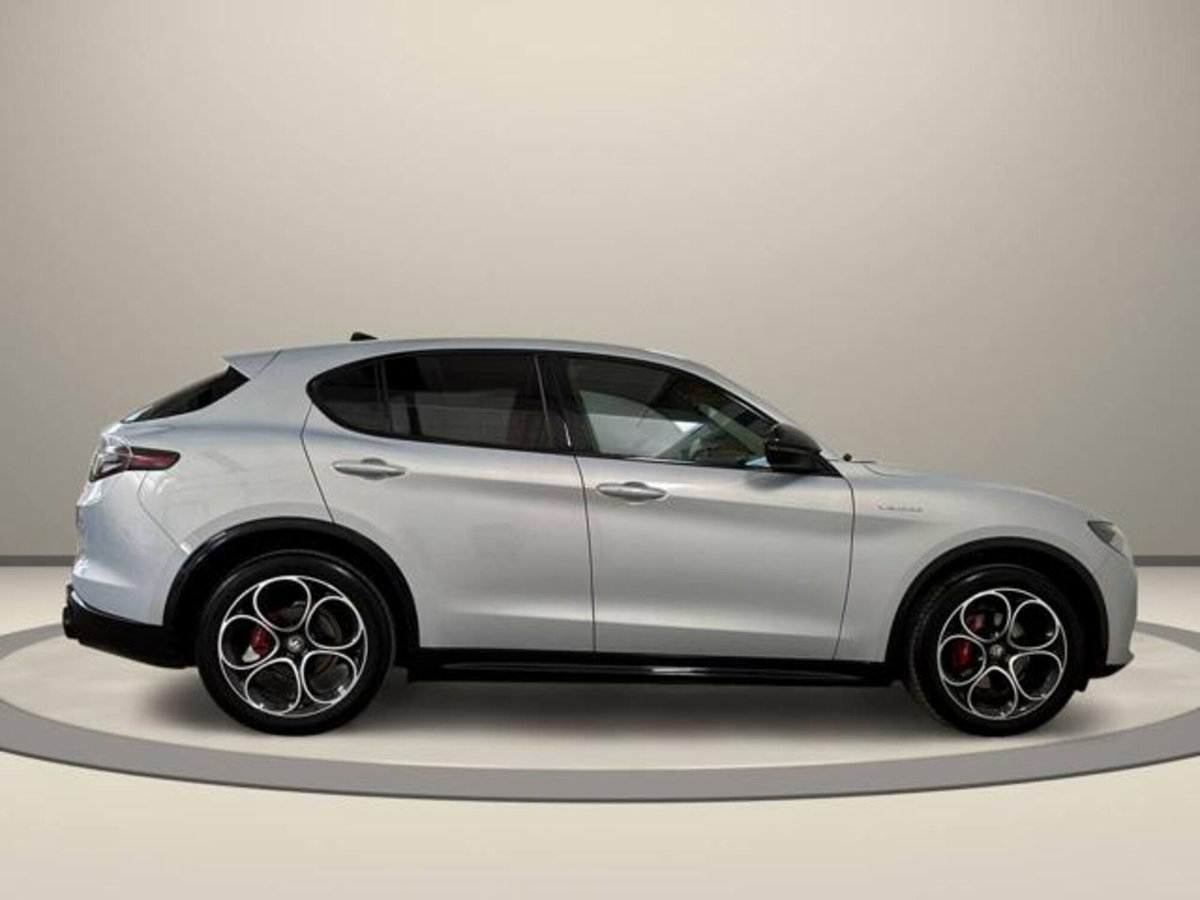 Alfa Romeo Stelvio Stelvio 2.2 Turbodiesel 210 CV AT8 Q4 Veloce (4)