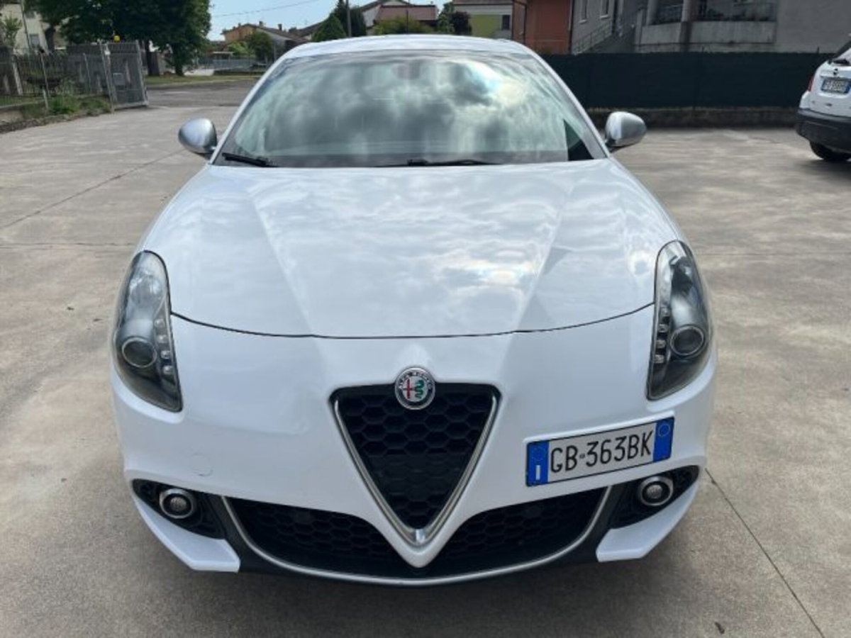 Alfa Romeo Giulietta 1.4 Turbo Super Gpl 120cv (2)